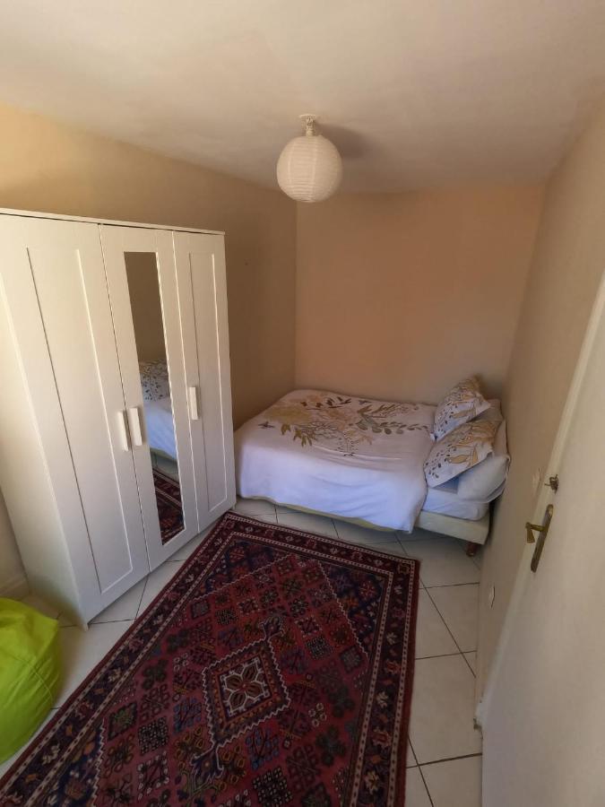 Apartment Chez Ma Petite Reine 1 Pontoise